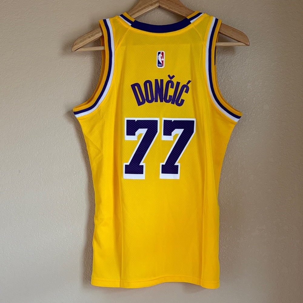 Nike Yellow and Blue Basketball Jersey